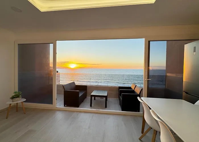 Atico Vistas Mar Playa Canteras 公寓 *