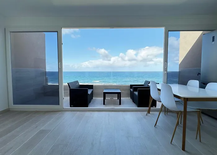 ático Vistas Mar Playa Canteras Appartamento *