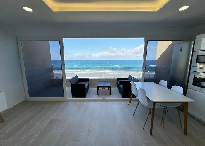 ático Vistas Mar Playa Canteras Appartamento *