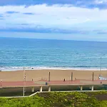 Atico Vistas Mar Playa Canteras 公寓 *