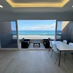 Atico Vistas Mar Playa Canteras 公寓 *